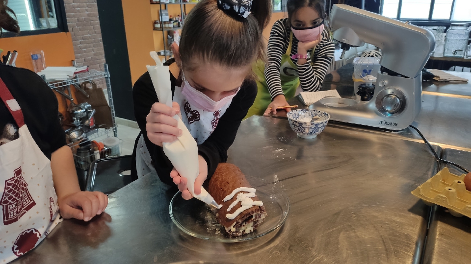 Taller de cocina infantil: A Mikonos a golpe de ensaladas