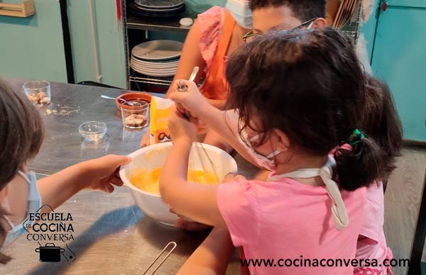 Batiendo en la cocina